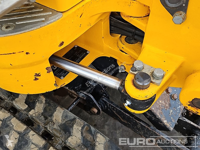 Lopatový nakládač JCB
