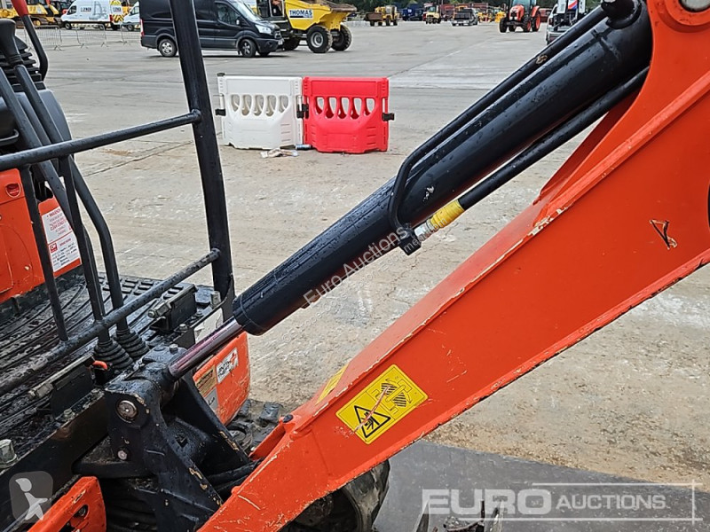 Lopatový nakládač Kubota KX015-4