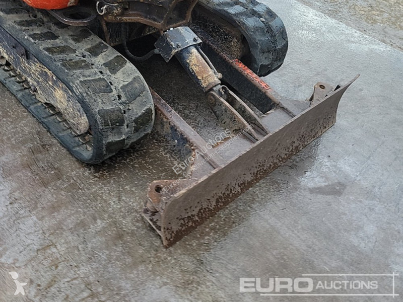 Lopatový nakládač Kubota KX015-4