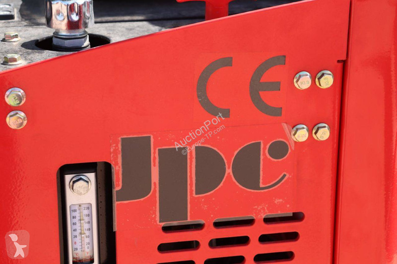 Excavadora JPC HT12