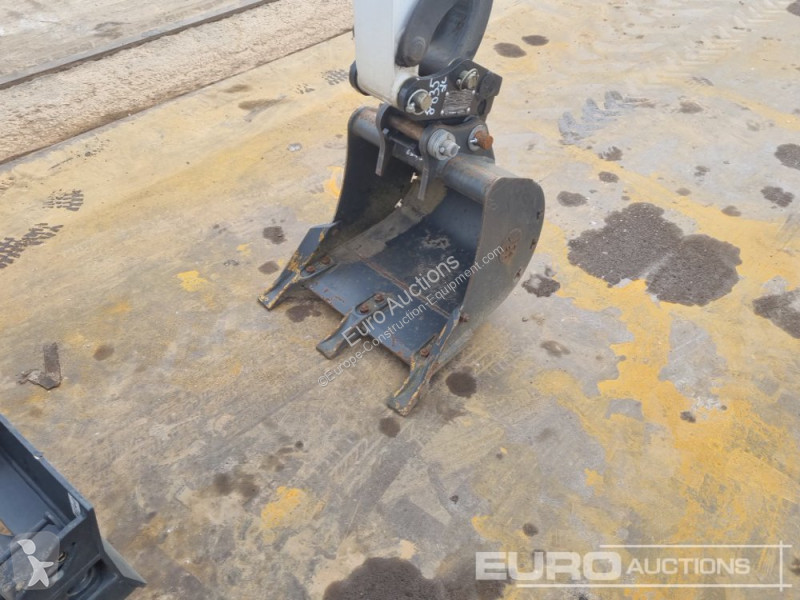 Lopatový nakládač Bobcat E19
