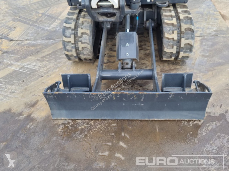 Lopatový nakládač Bobcat E19