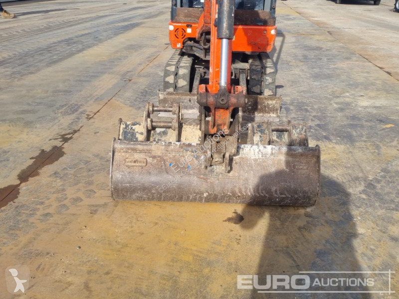 Lopatový nakládač Kubota KX015-4