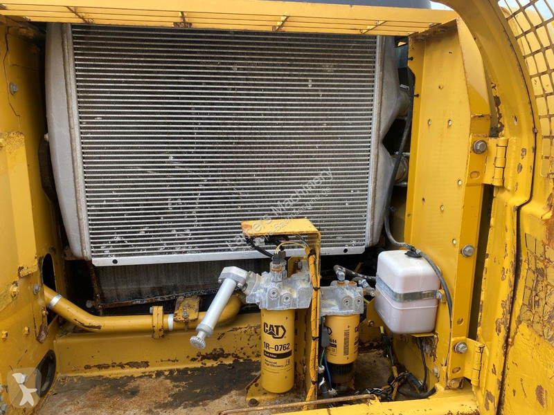 Graafmachine Caterpillar NVT