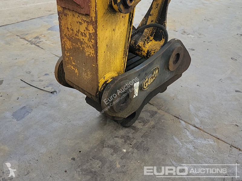 Escavatore Caterpillar