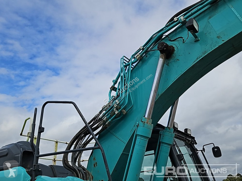 Escavadora Kobelco SK230SRLC-5