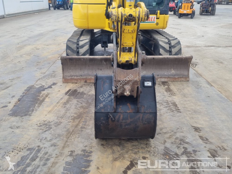 Escavadora Komatsu PC80MR-5