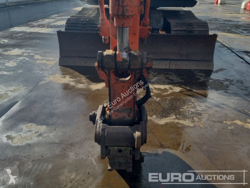 Escavatore Hitachi ZX135U5-3
