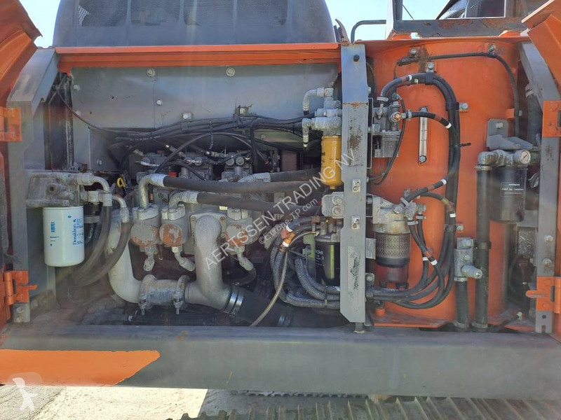 Excavator Hitachi -6