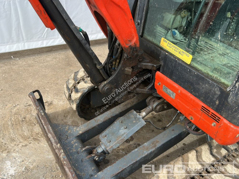Excavadora Kubota U27-4