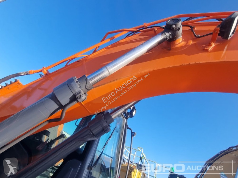 جرافة Doosan -5