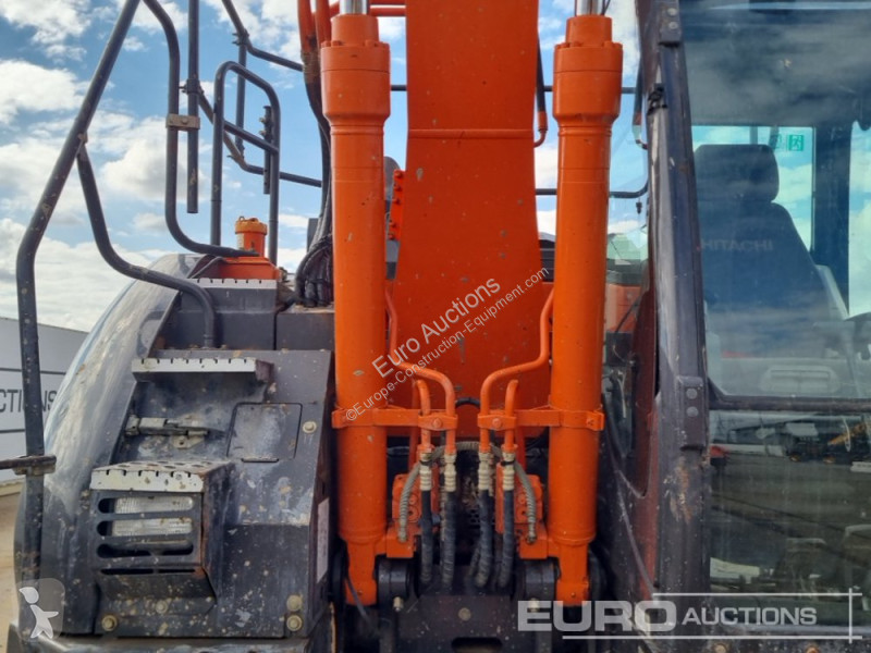 Excavadora Hitachi -6