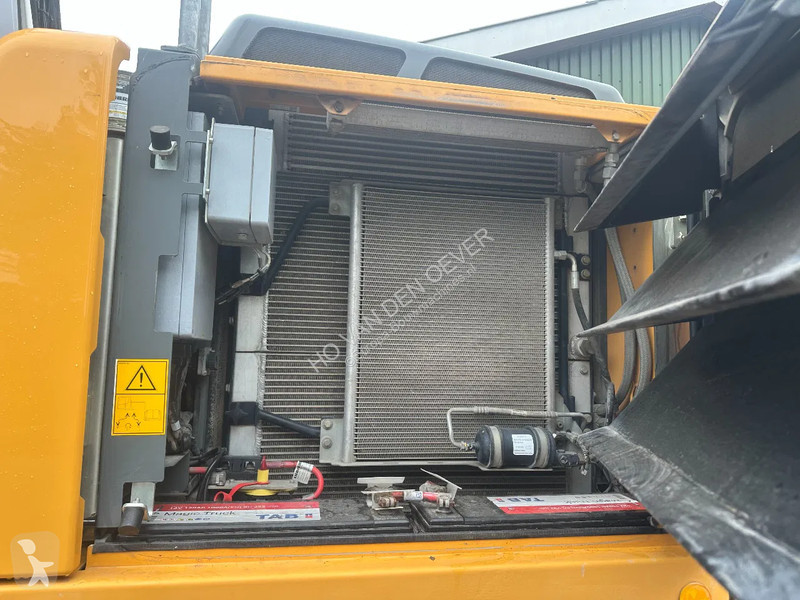 Escavadora Liebherr A