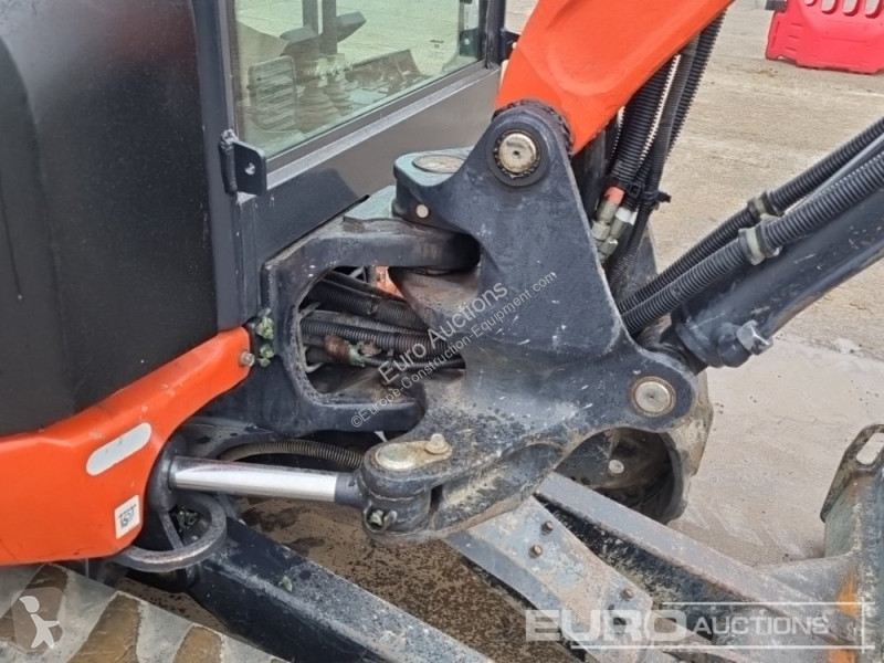 Lopatový nakládač Kubota KX027-4