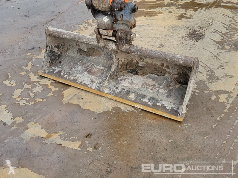 Lopatový nakládač Hitachi ZX26U-6 CR