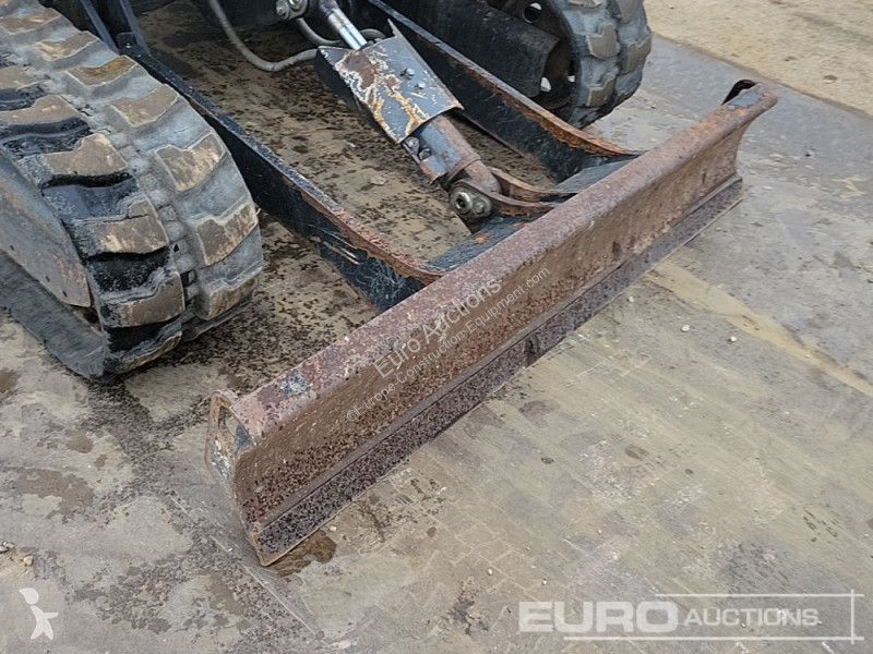 Lopatový nakládač Yanmar SV26