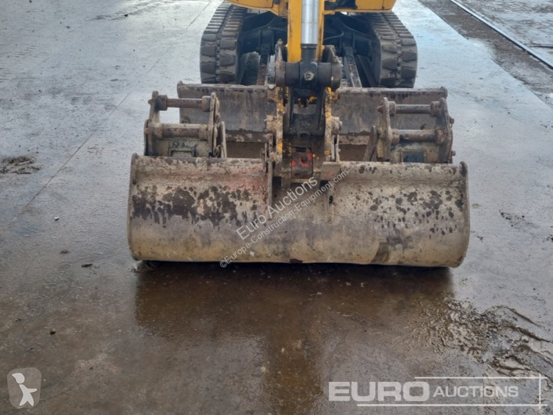 Lopatový nakládač JCB