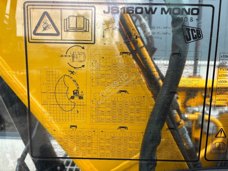 Escavadora JCB