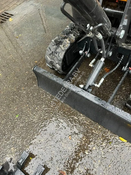 Pelle Vicsec C , Mini Excavator , Closed cabine