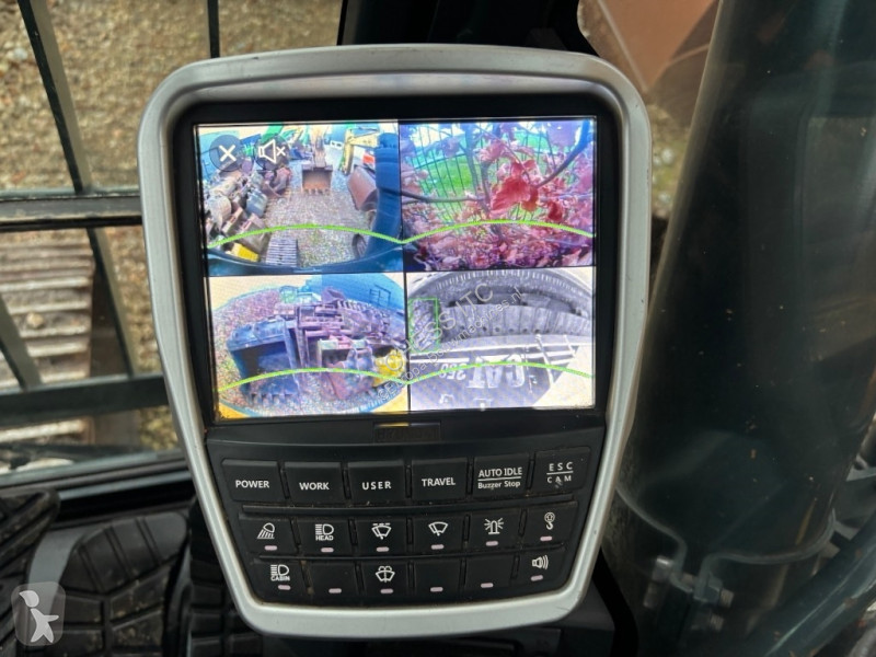 Rýpadlo Hyundai HX 300 L - - L