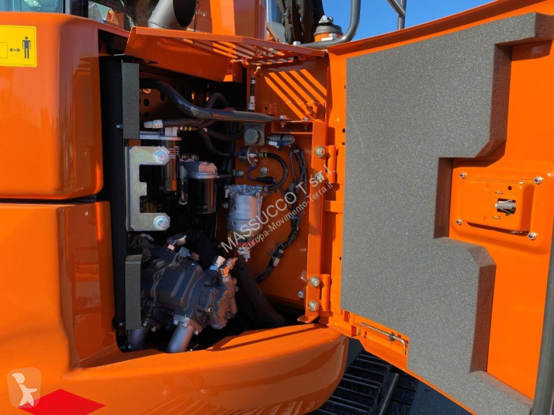 Rýpadlo Hitachi 6 OFF SET