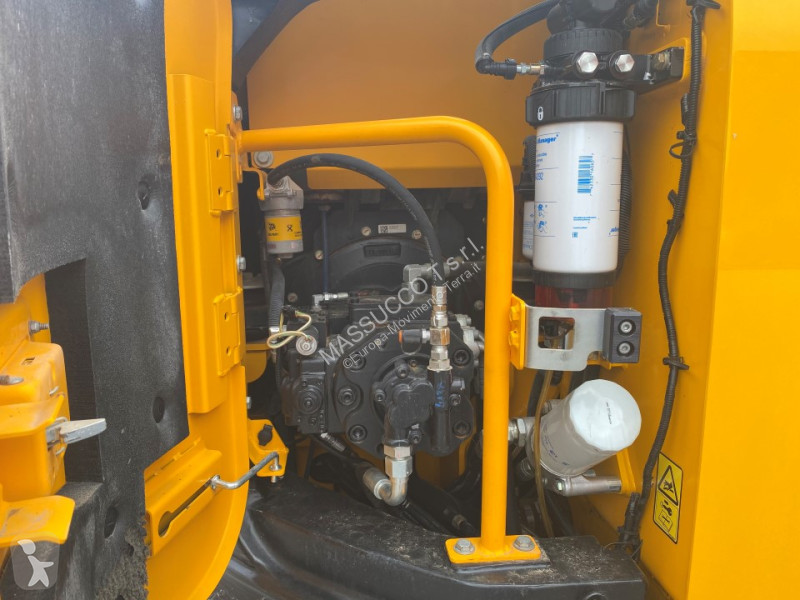Rýpadlo JCB JZ141