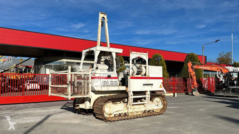 جرافة Liebherr RL 22 B