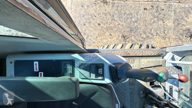 جرافة Terex