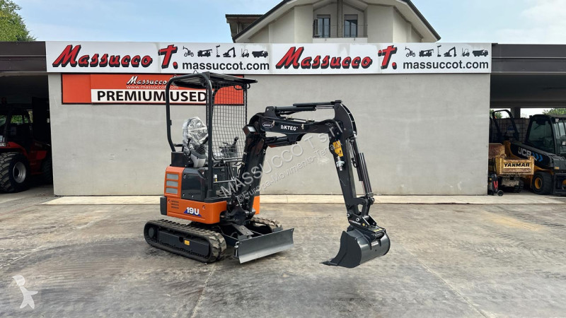 Rýpadlo Hitachi ZX19U-2P