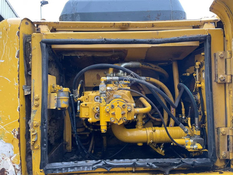 جرافة Komatsu PC210 LC6K Track Excavator CE...
