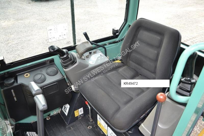 Lopatový nakládač Yanmar