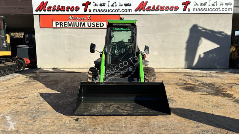 Escavatore  ELISE 900 4x4 ELETTRIC