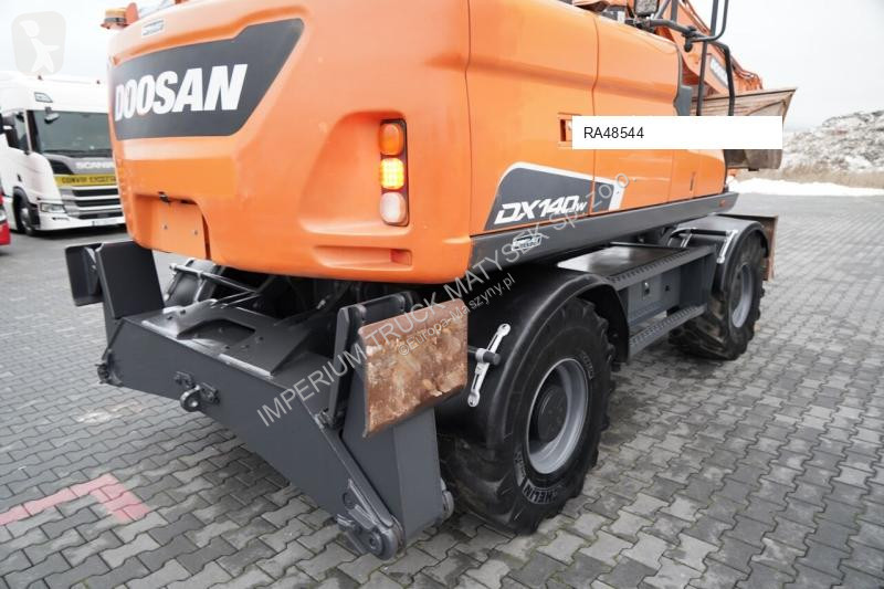 Lopatový nakládač Doosan 140W / KOPARKA KOŁOWA...