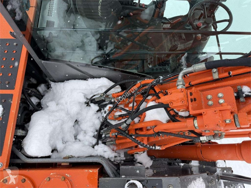 Экскаватор Hitachi 140 W