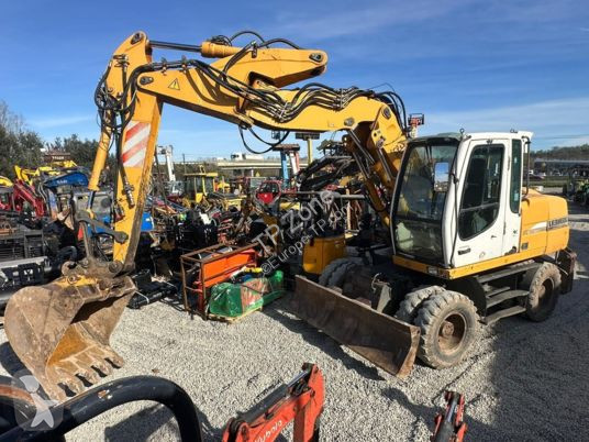 Rýpadlo Liebherr a314 litronic à 24 900 € ht