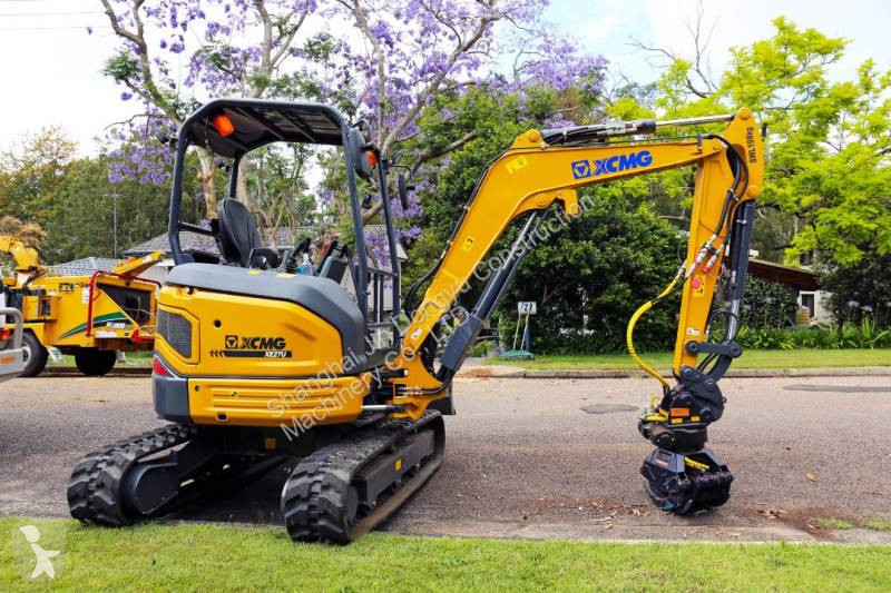 جرافة XCMG XE27U