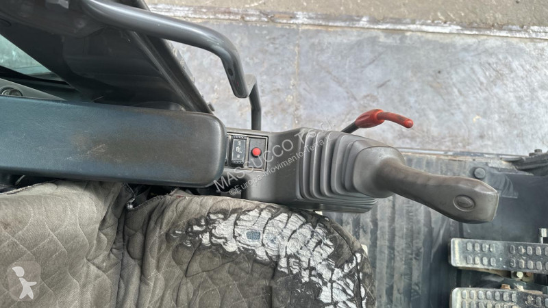 Escavatore Hitachi