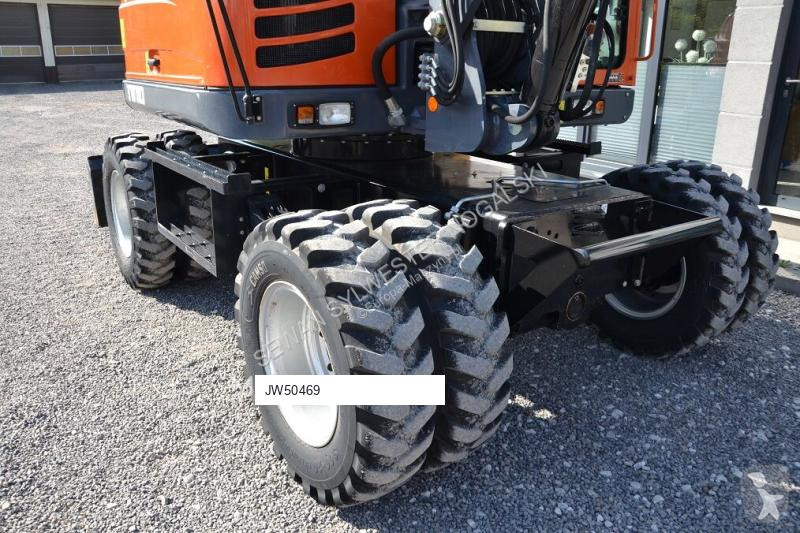 جرافة Schaeff Yanmar TW 110