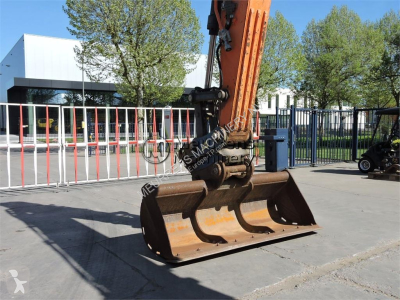 جرافة Doosan