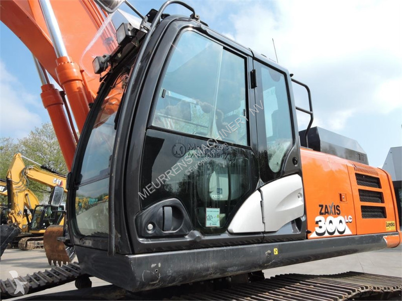 جرافة Hitachi 0