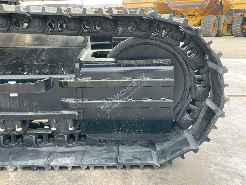 جرافة Caterpillar 3