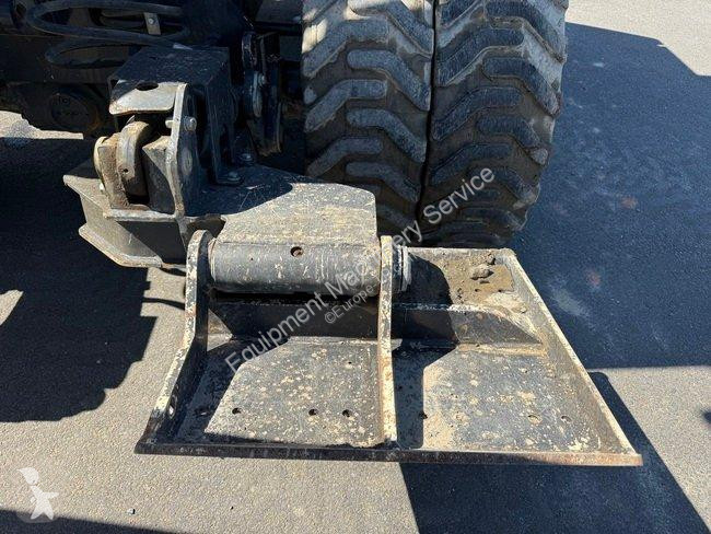 جرافة Yanmar B 95 W