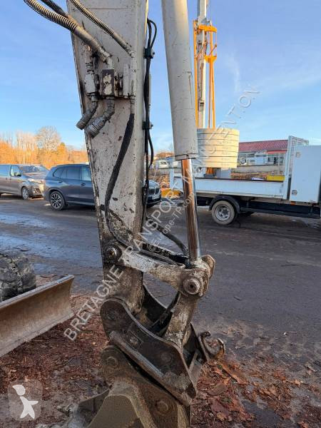 Rýpadlo Takeuchi TB280FR
