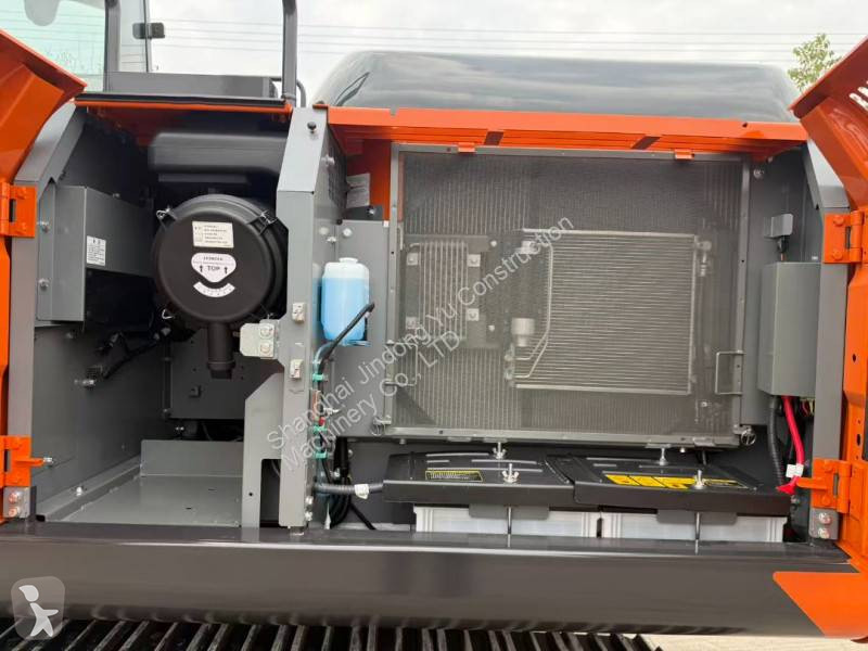 جرافة Hitachi ZX220LC-6A