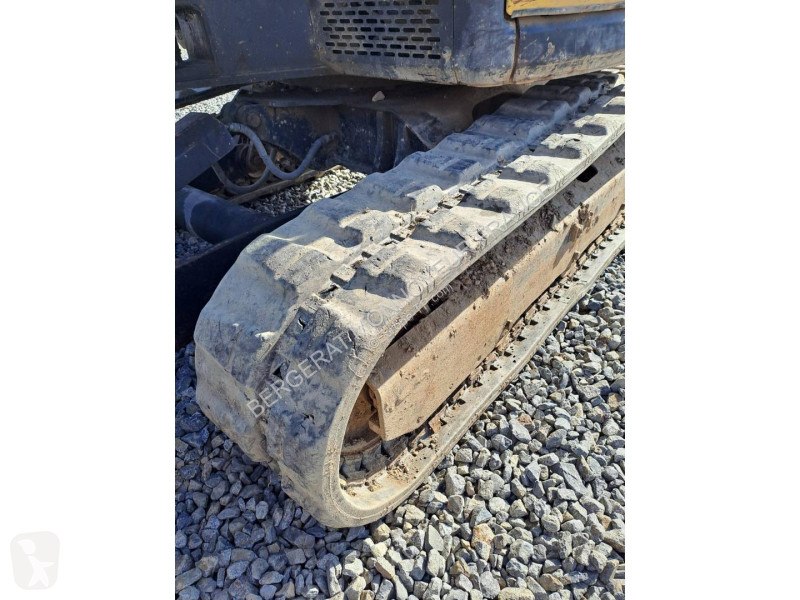 جرافة Yanmar VIO50