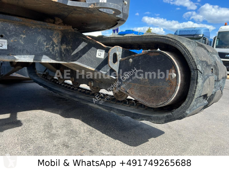 جرافة Bobcat...