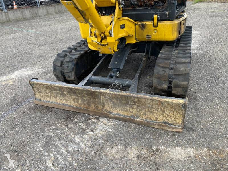 Rýpadlo Komatsu PC58MR-5 E0 endommagée