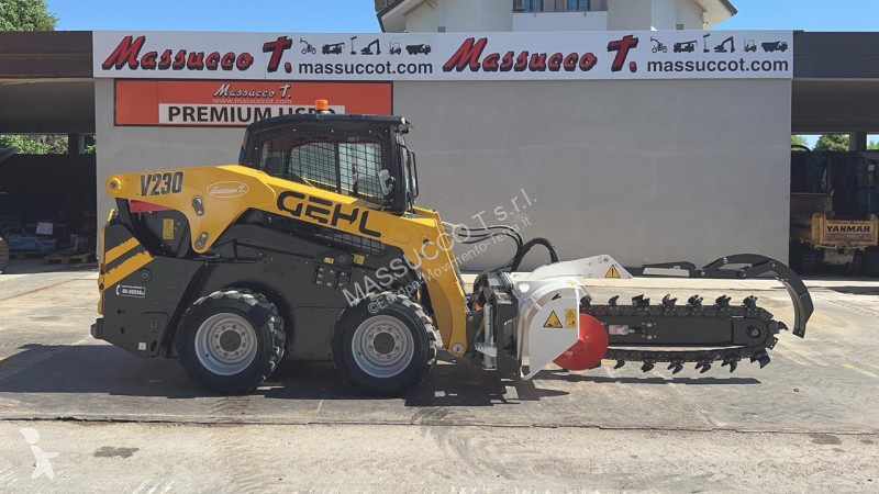 Skovl Gehl V230