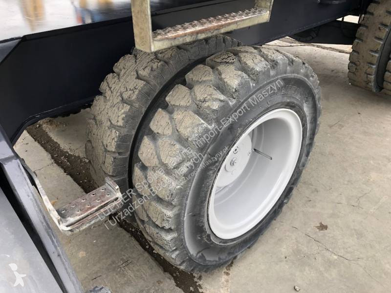 Lopatový nakládač Fuchs MHL 331