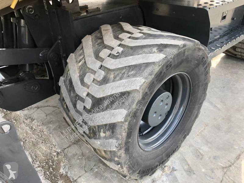 Lopatový nakládač Komatsu PW180-7E0